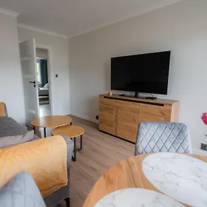 https://apartament-marysin.szklarskaporebahotels.net